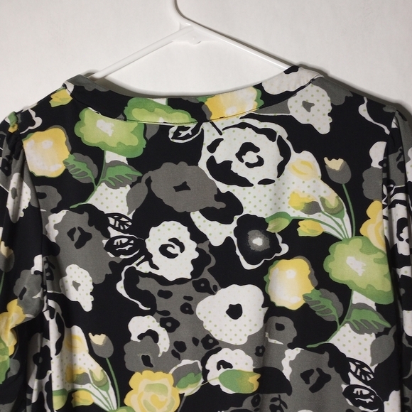 Style & Co patterned blouse size small - Picture 8 of 9